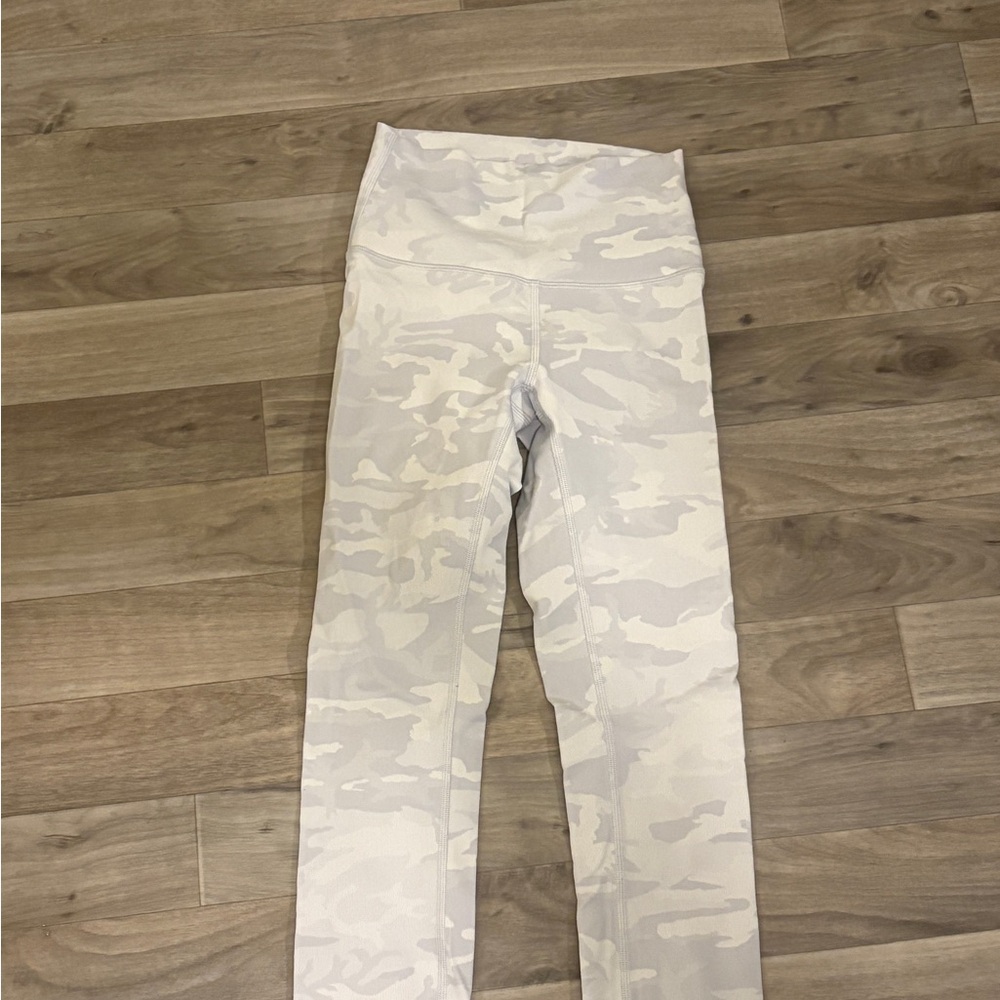 Lululemon Athletica White/Gray Camouflage Leggings